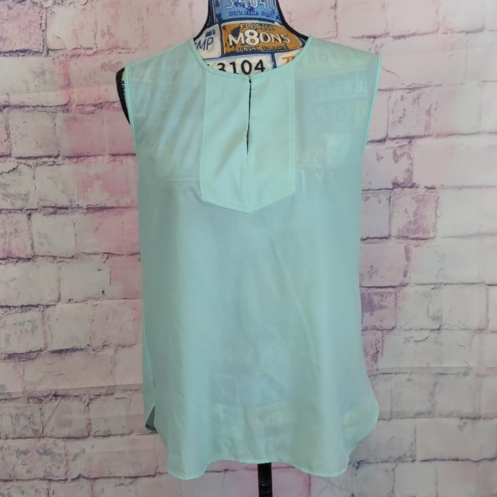 J.Crew pastel green short sleeve top 6 petite